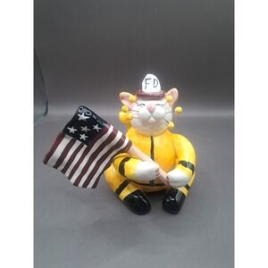 Vintage Amy Lacombe Whimsiclay FD Fireman Patriotic Flag Cat Figurine 2001